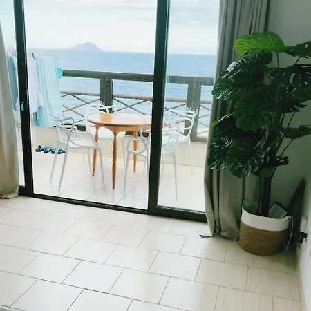 Le Nez Sur L'ocean